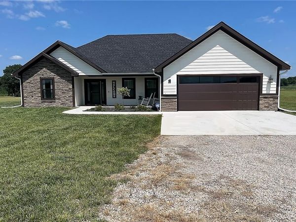 1671 SW 300th Road, Kingsville, MO 64061