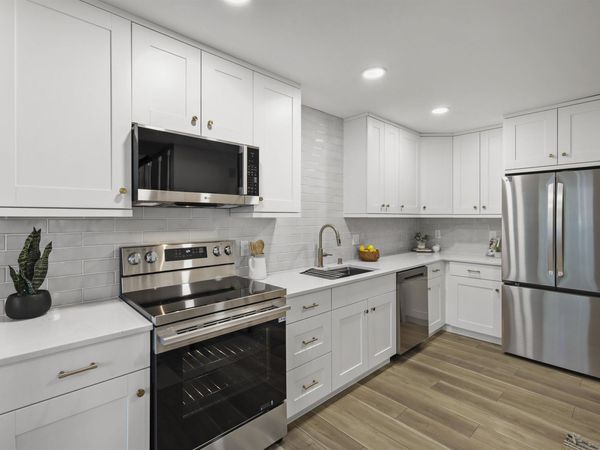 340 East Bluff, Madison, WI 53704
