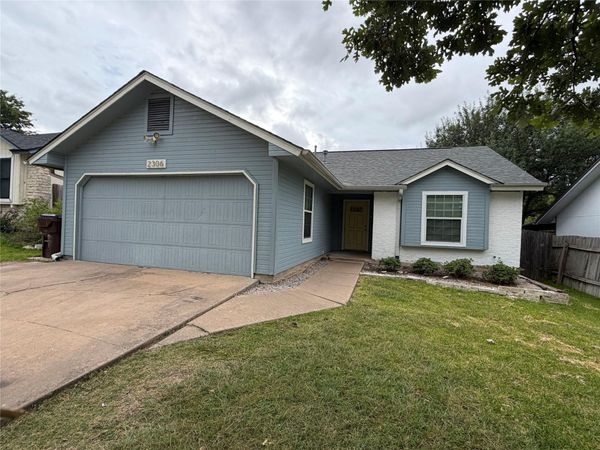 2306 Stirrup DR, Round Rock, TX 78681