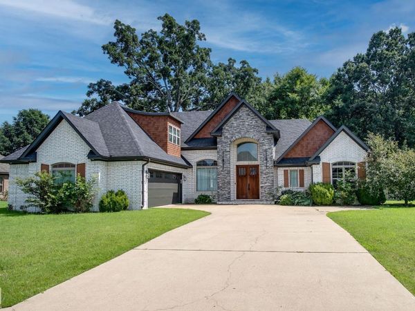 709 Smithfield, Jonesboro, AR 72401