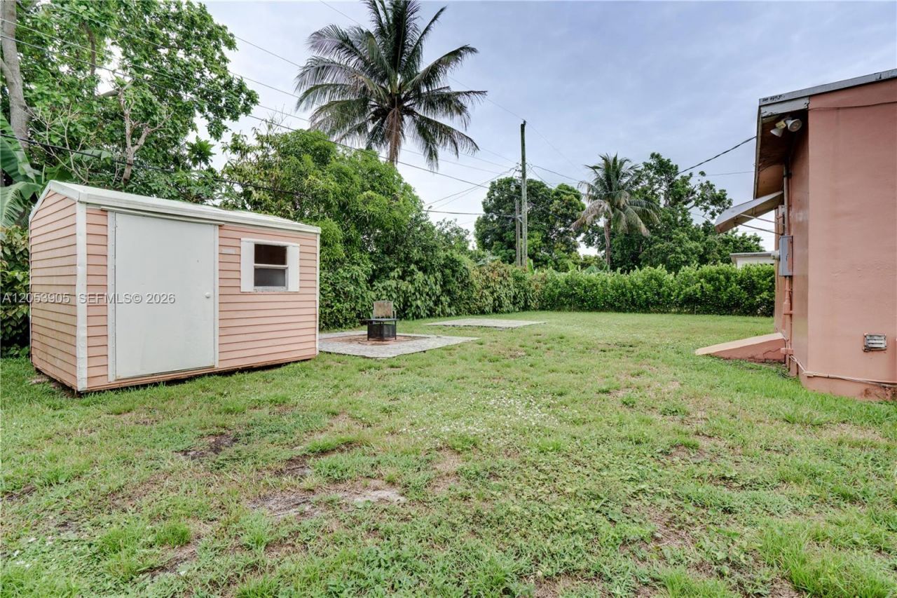 1135 NW 109th St , Miami, FL 33168 Photo