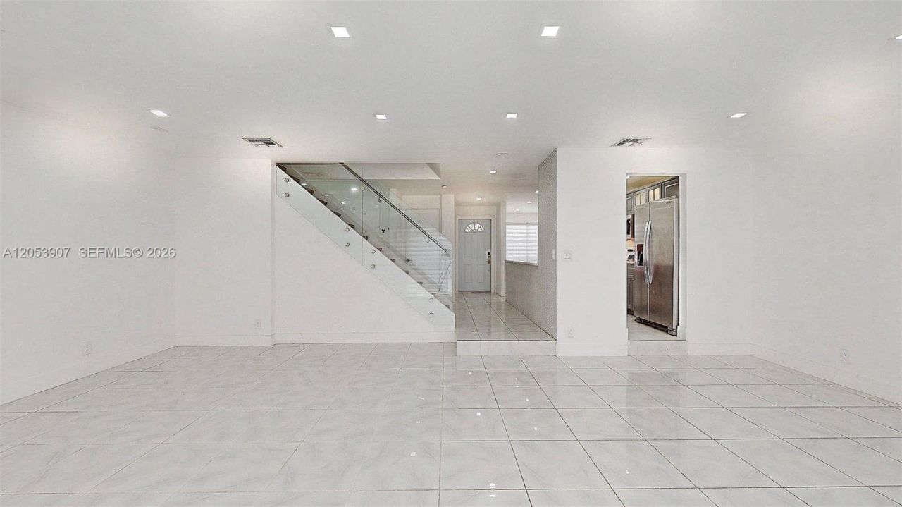 8212 NW 8th Pl , Unit 2, Plantation, FL 33324 Photo