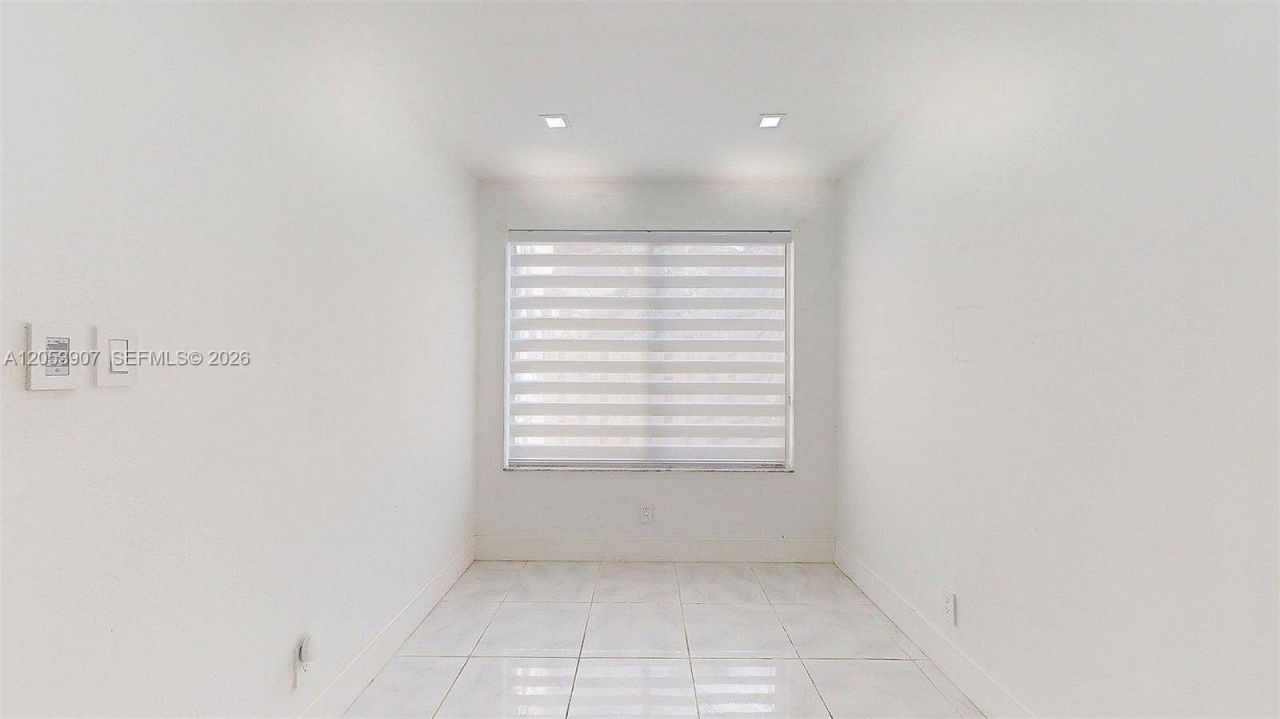 8212 NW 8th Pl , Unit 2, Plantation, FL 33324 Photo