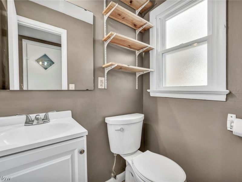 180 E 264th Street, Euclid, OH 44132 Photo 13