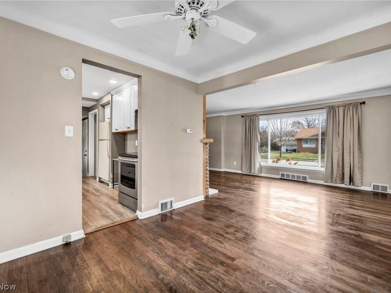 180 E 264th Street, Euclid, OH 44132 Photo 7