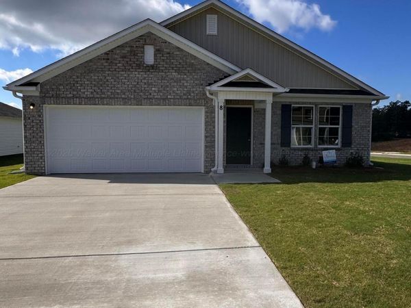 8 LANCELOT Cove, Jasper, AL 35501