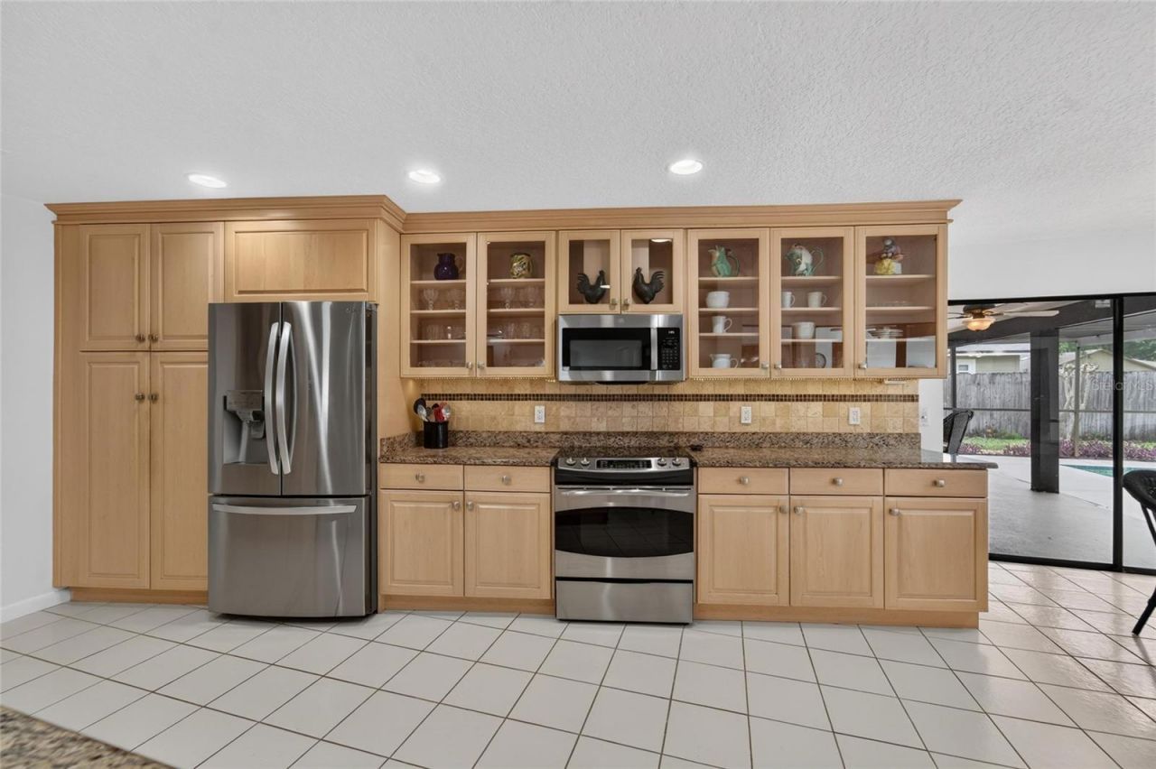 14015 Shady Shores Drive, Tampa, FL 33613 Photo