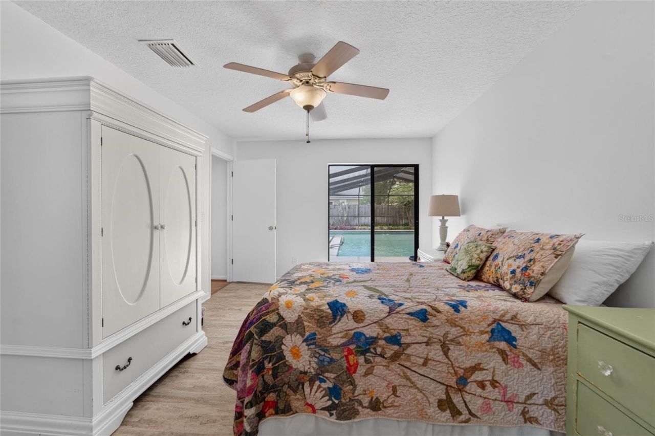 14015 Shady Shores Drive, Tampa, FL 33613 Photo