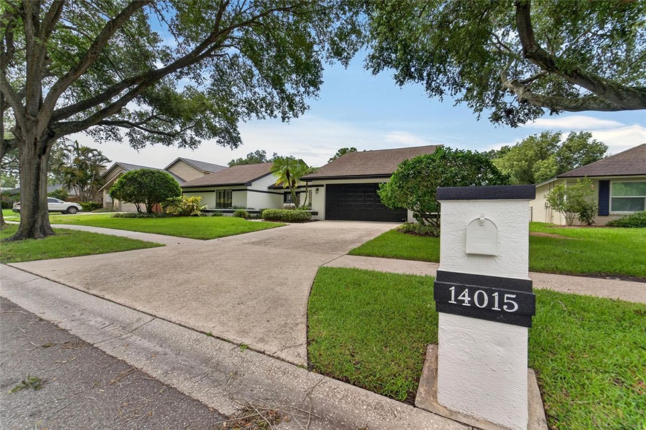 14015 Shady Shores Drive, Tampa, FL 33613 Photo