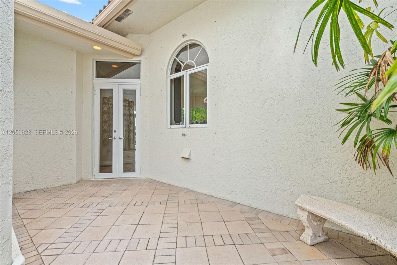 343 Merlin Way , Plantation, FL 33324 Photo