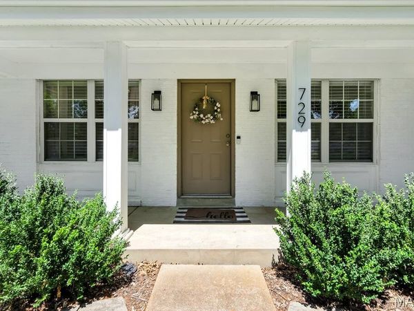 729 Le Manns Drive, Manchester, MO 63021