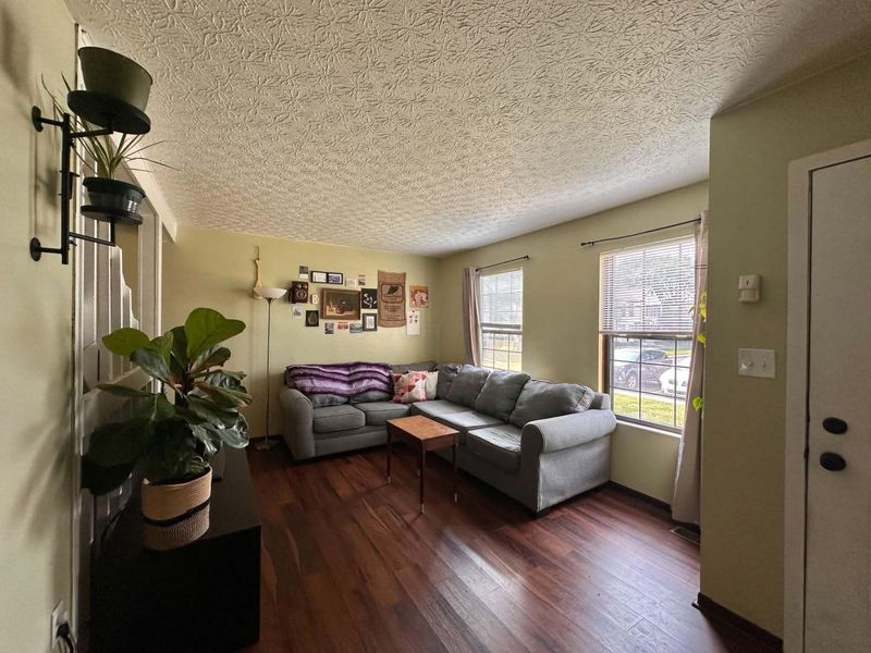 2295 Laurelwood Drive, Columbus, OH 43229 Photo 3