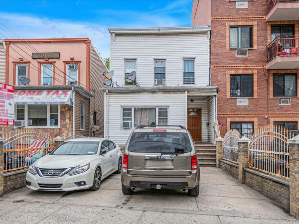 108-13 37 Ave , Corona, NY 11368