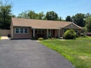 1001 JEFFREY DRIVE, SOUTHAMPTON, PA 18966