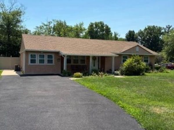 1001 JEFFREY DRIVE , SOUTHAMPTON, PA 18966