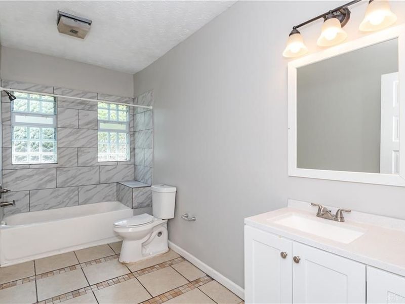 2744 S Smithville Rd, Dayton, OH 45420 Photo 16