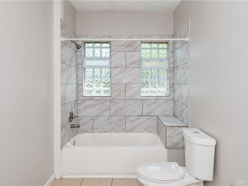 2744 S Smithville Rd, Dayton, OH 45420 Photo 17
