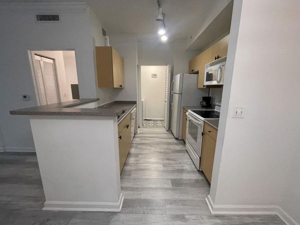 1919 VAN BUREN Street, Unit 109A, Hollywood, FL 33020
