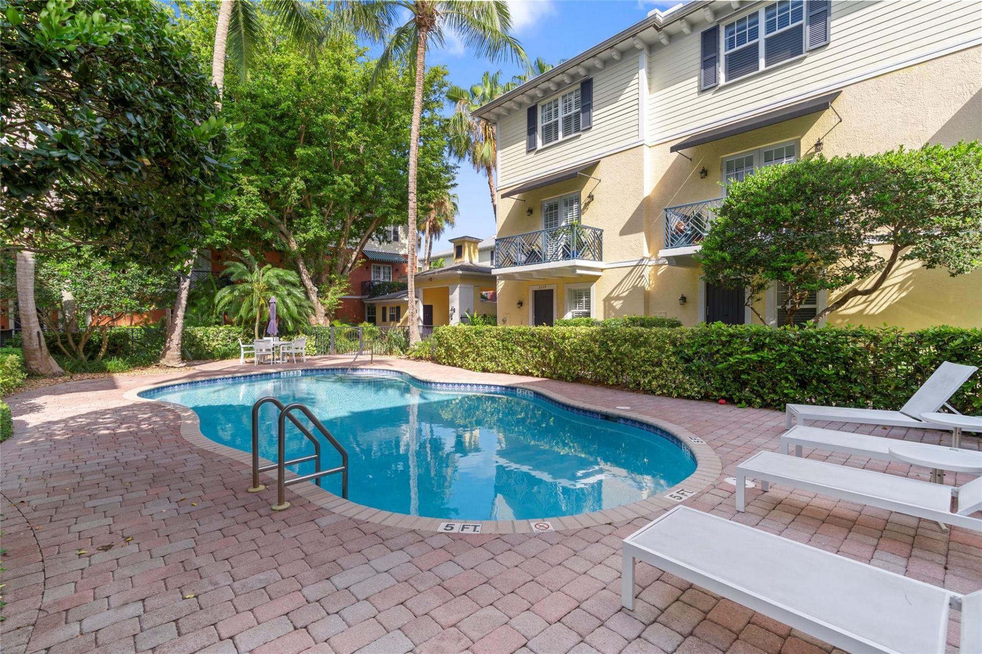 2241 NE 9th Avenue, Wilton Manors, FL 33305 Main Photo