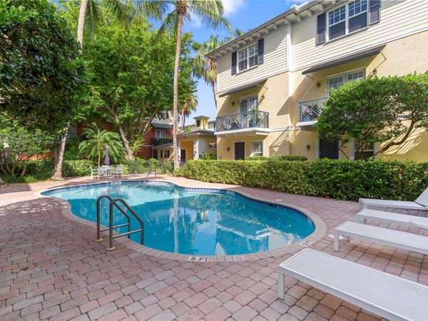 2241 NE 9th Avenue, Wilton Manors, FL 33305