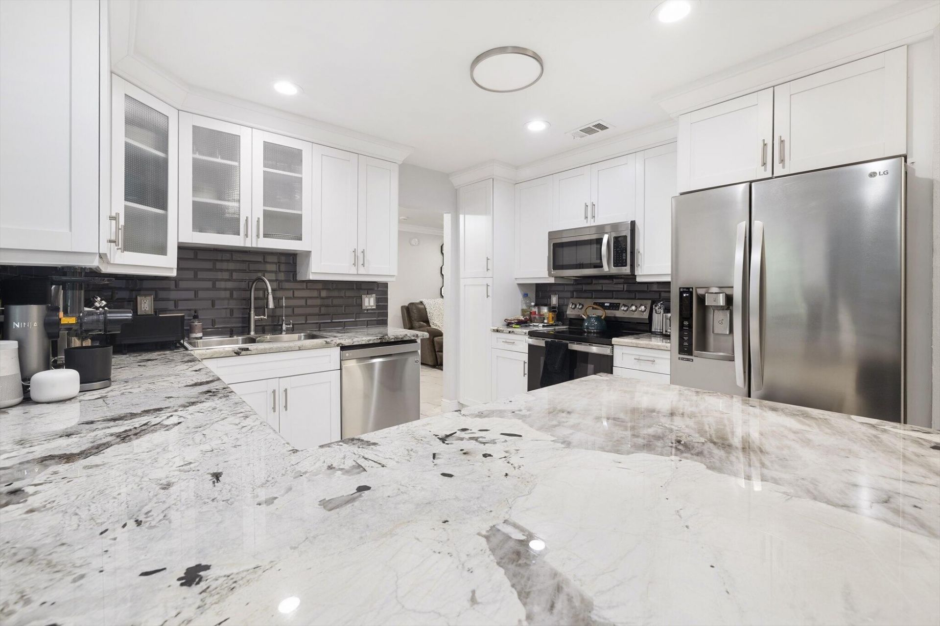 2045 Pinehurst Drive, West Palm Beach, FL 33407 Photo