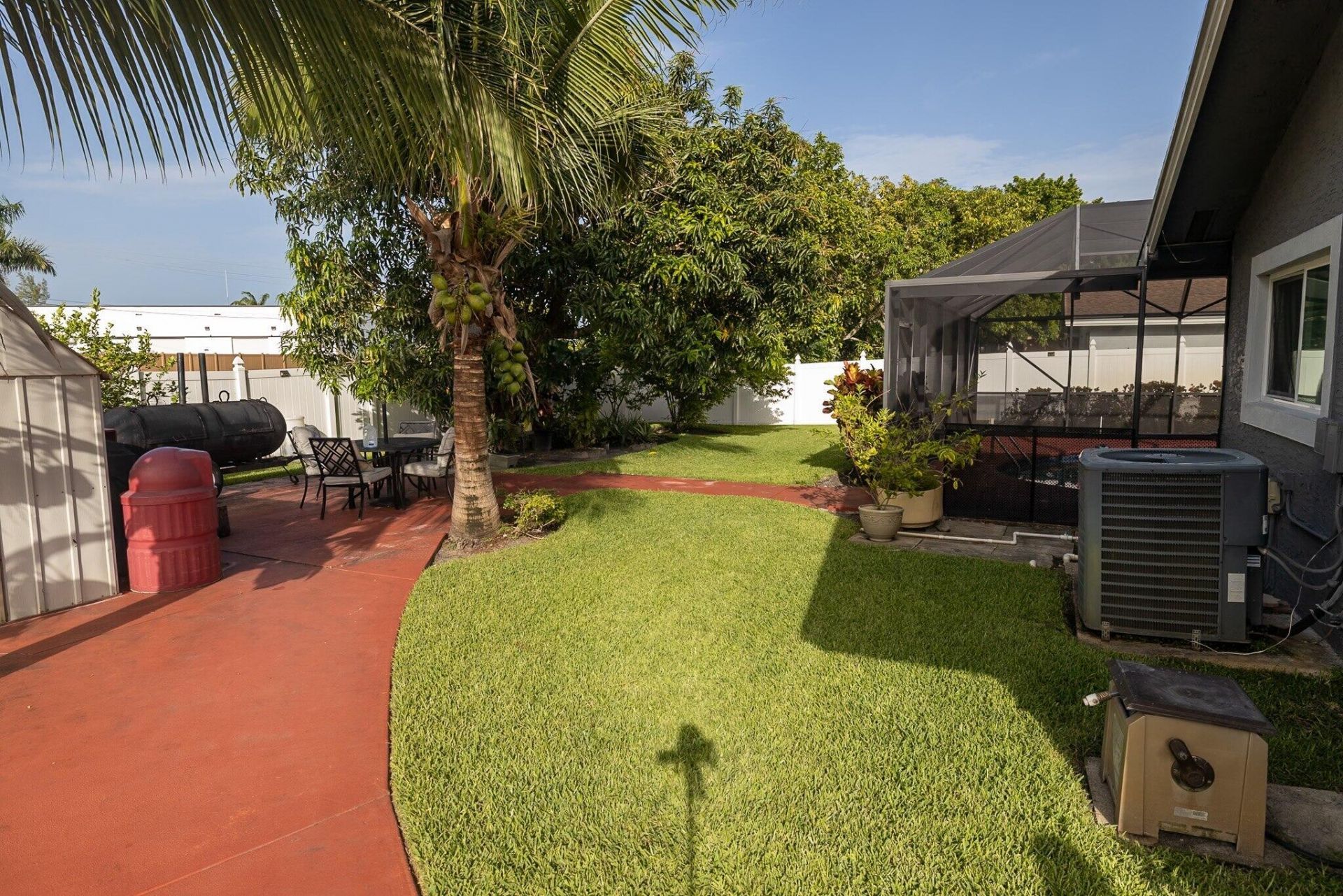 2045 Pinehurst Drive, West Palm Beach, FL 33407 Photo
