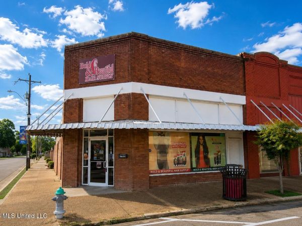 100 Main Avenue, Magee, MS 39111