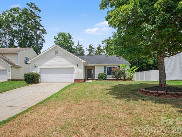 108 Briarwood Lane , Mount Holly, NC 28120
