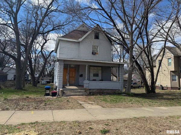 1823  1825 LINN Street, Peoria, IL 61604