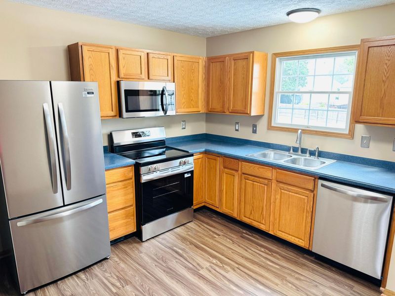 261 Westmark Court, Galloway, OH 43119 Photo 12