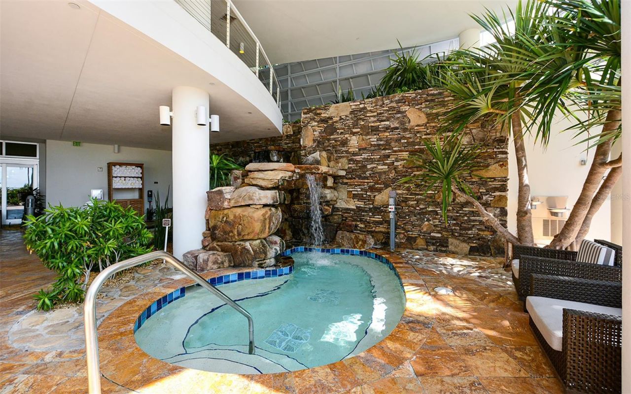 915 Seaside Drive , Unit 613, Weeks, Sarasota, FL 34242 Photo