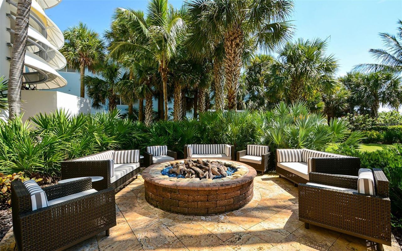 915 Seaside Drive , Unit 613, Weeks, Sarasota, FL 34242 Photo
