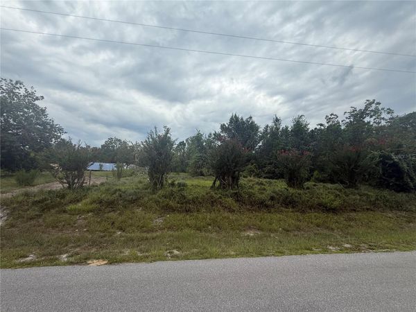 31514 DIVISION STREET , DELAND, FL 32720