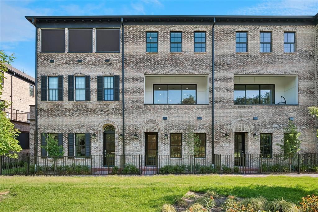5029 Magnolia Circle, Addison, TX 75001 Main Photo