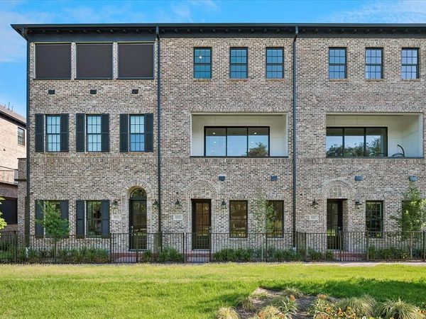 5029 Magnolia Circle, Addison, TX 75001