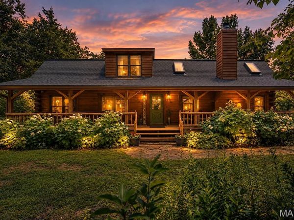 8 Whippoorwill Court, Defiance, MO 63341