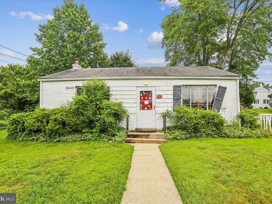 10411 Ewell Avenue , Kensington, MD 20895 Main Photo