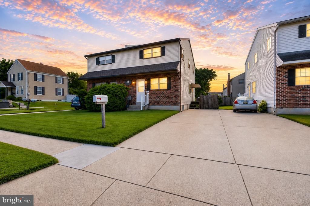 21 UPLAND ROAD , BROOKHAVEN, PA 19015
