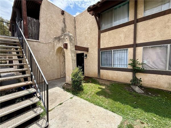 12195 Carnation Lane, Unit C, Moreno Valley, CA 92557