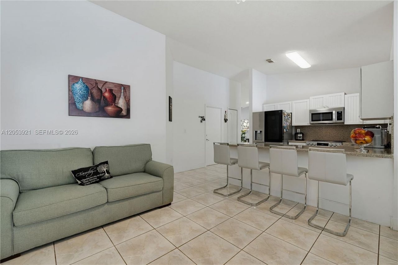 15431 SW 177th Ter , Miami, FL 33187 Photo
