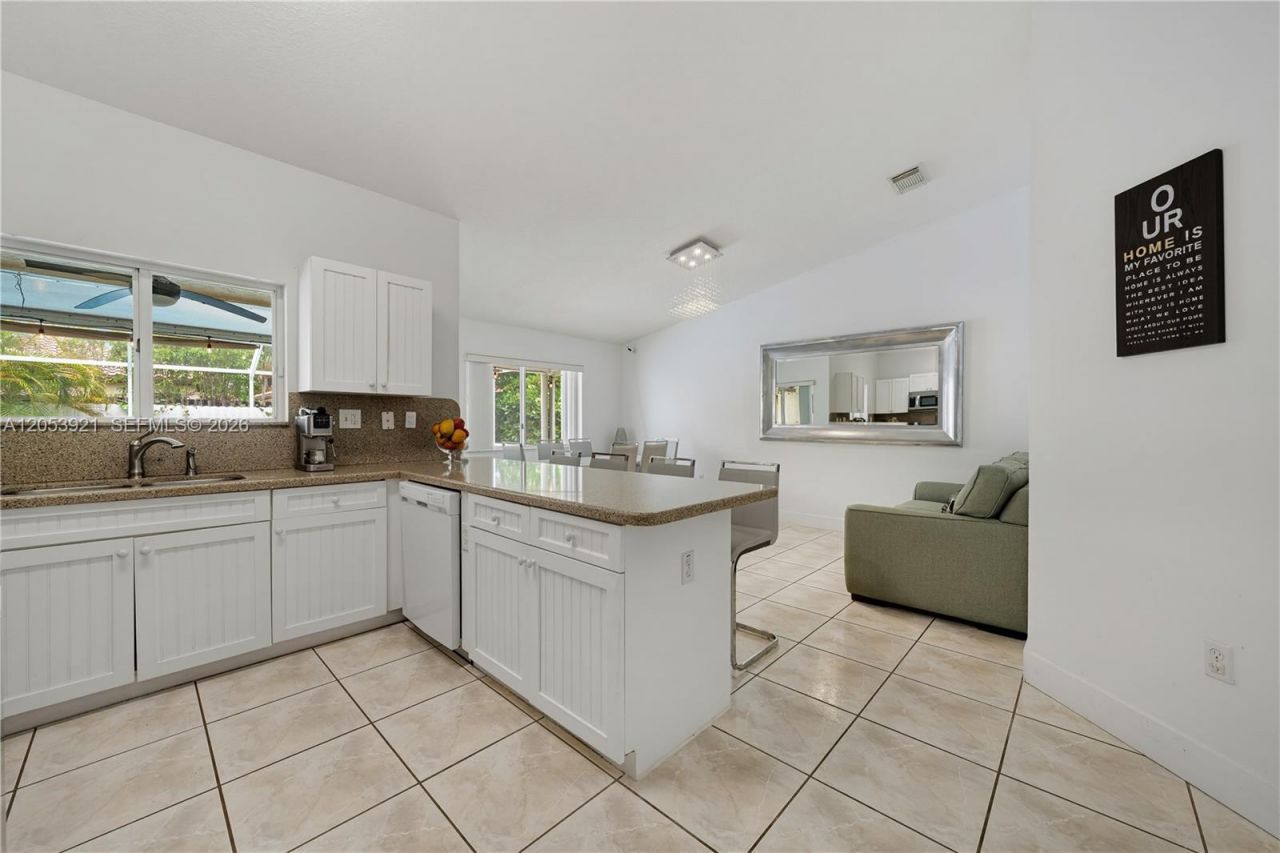 15431 SW 177th Ter , Miami, FL 33187 Photo