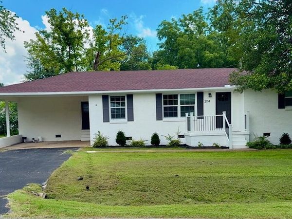 2114 W Cherry Street , Milan, TN 38358
