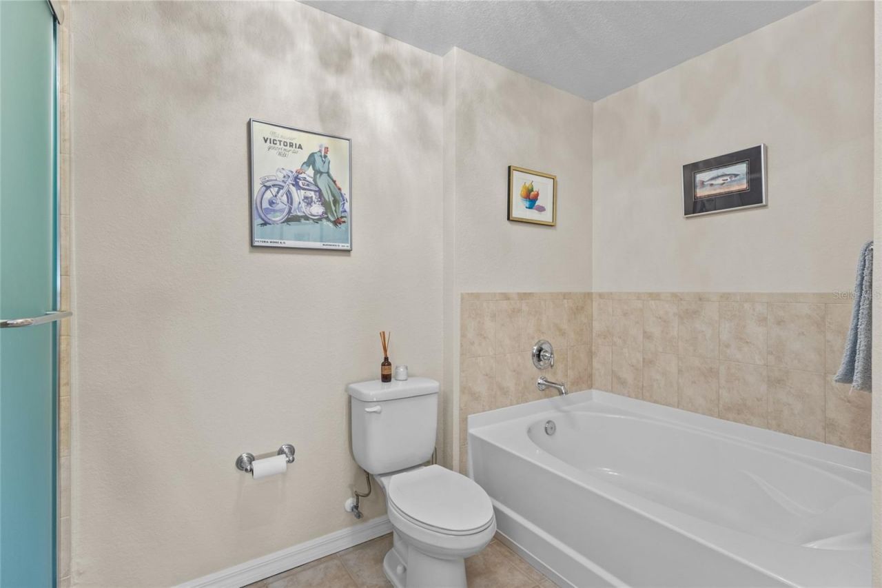 1064 N Tamiami Trail , Unit 1525, Sarasota, FL 34236 Photo