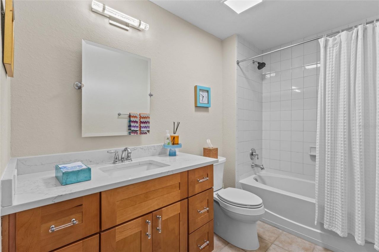 1064 N Tamiami Trail , Unit 1525, Sarasota, FL 34236 Photo