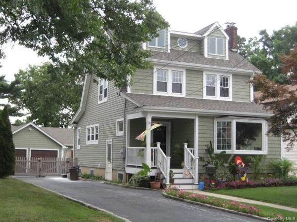 137 Sycamore Street, West Hempstead, NY 11552