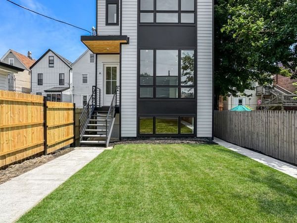 1728 N Sawyer Avenue, Unit Rear, Chicago, IL 60647