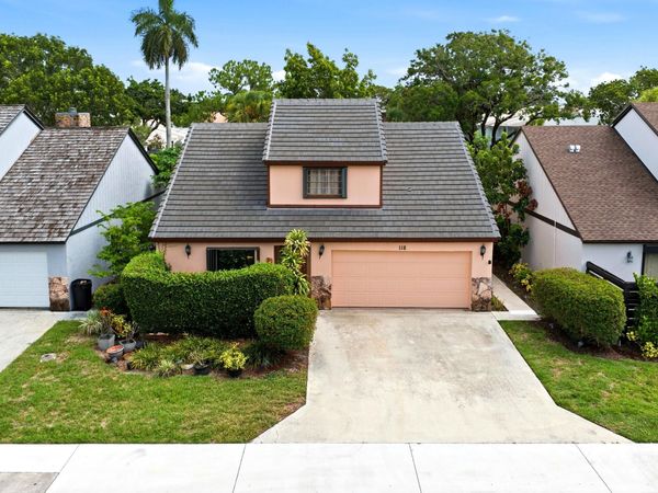 118 Beaumont Lane, Palm Beach Gardens, FL 33410