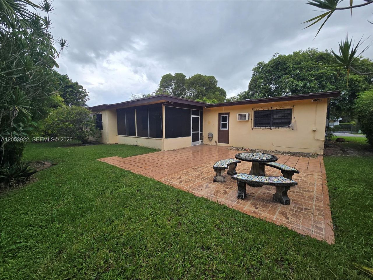 8920 SW 20th St, Miami, FL 33165 Photo