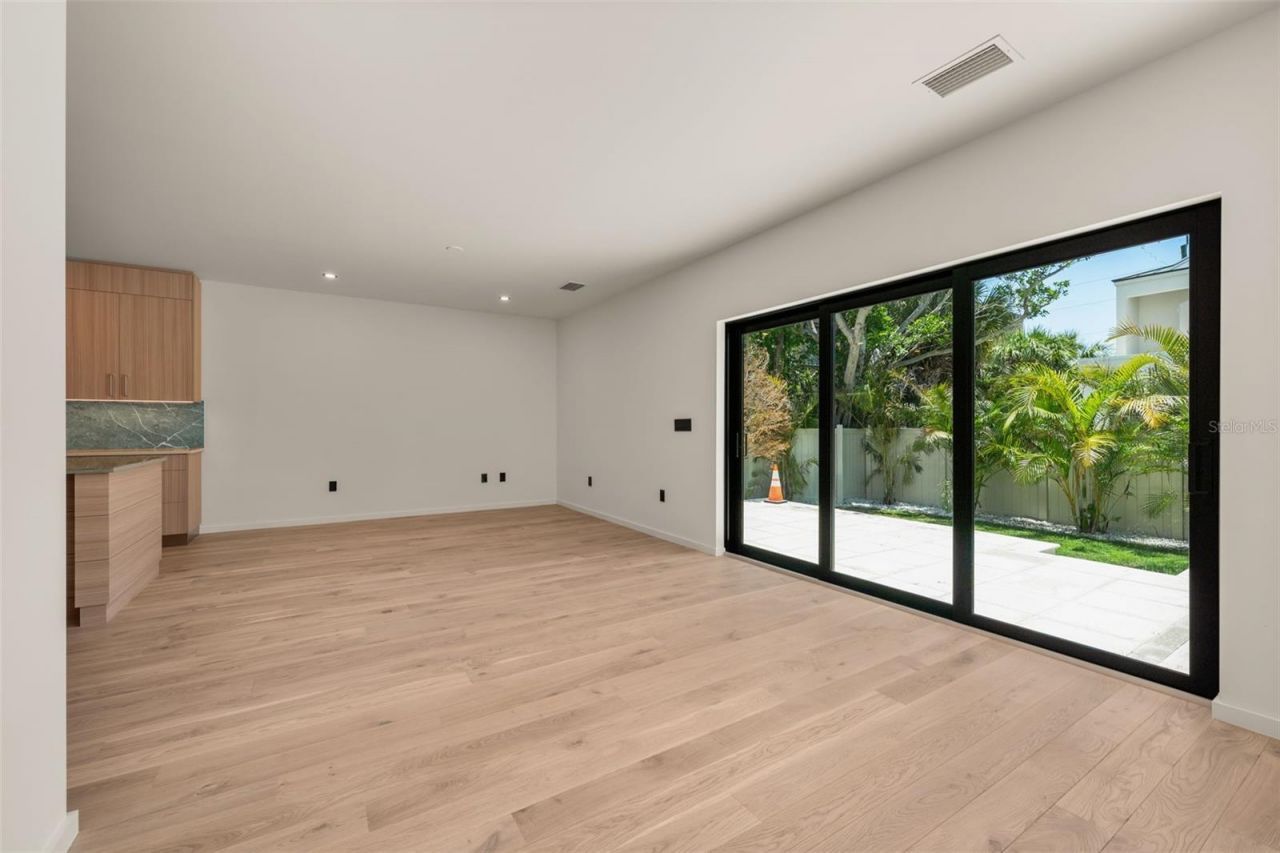 1680 Cherry Lane, Sarasota, FL 34236 Photo