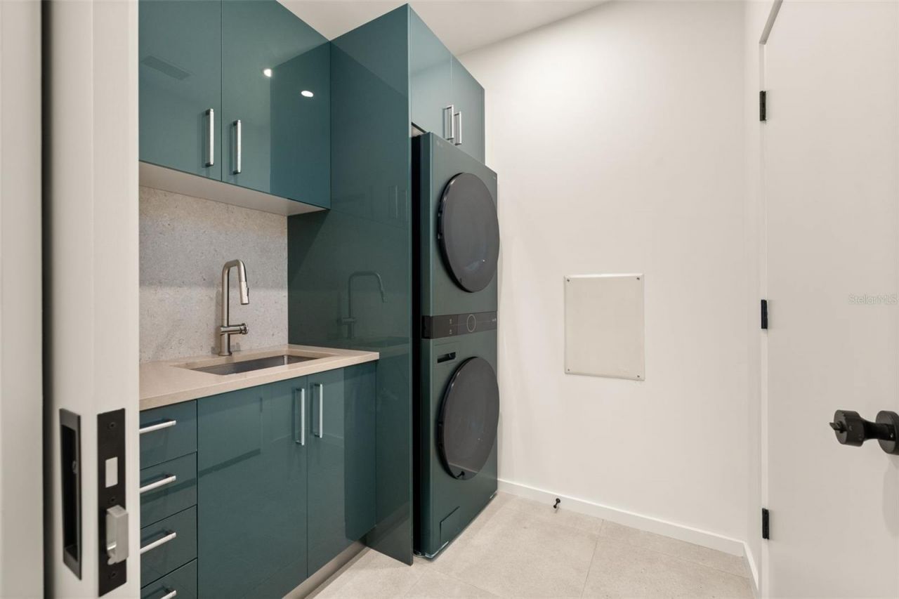 1680 Cherry Lane, Sarasota, FL 34236 Photo